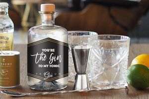 Gepersonaliseerde gin & tonic-cocktailset