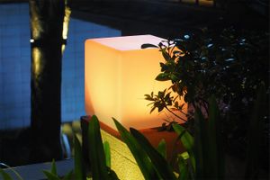 Cube LED solaire