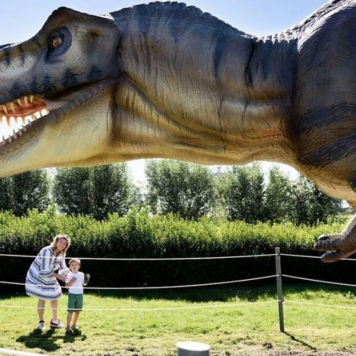 VakantieVeilingen Dino Experience Park & Jurassic Golf