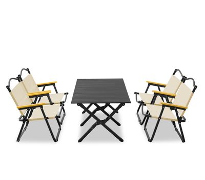 Luxe glamping set met 4 stoelen en een tafel