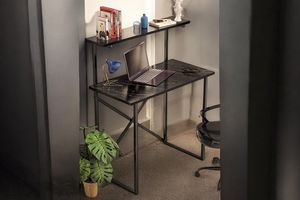 Table de bureau élégante avec étagère - Effet marbre noir