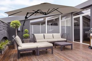 Taupe zweefparasol van Feel Furniture (Ø 300cm)