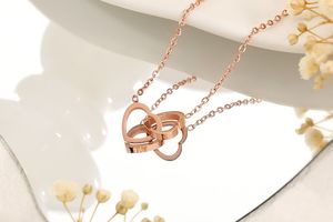 Collier de Couleur Or Rose avec Pendentif Double Cœurs