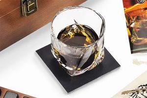 Klassieke whiskey glazen set met herbruikbare ijsblokjes