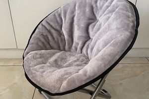 Relaxstoel voor je kat of hondje (keuze: zwart of grijs)