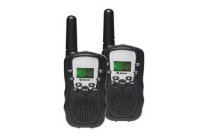 2 talkies-walkies à 8 canaux (portée de 3 à 5 km)