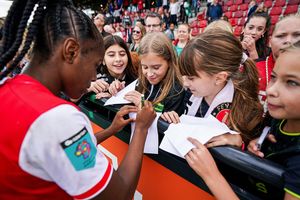 Feyenoord Vrouwen 1 tickets voor 4p. op zaterdag 11 mei in De Kuip