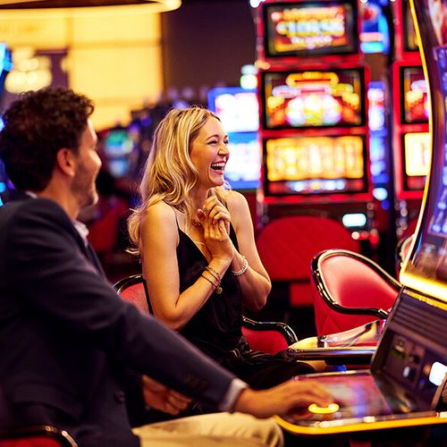 Holland Casino: entree + € 20,- speelgeld (2 p.)