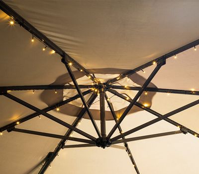 Éclairage pour parasol à l'énergie solaire (125 cm)