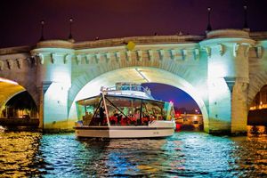 Entdecke Paris: Bootsrundfahrt auf der Seine