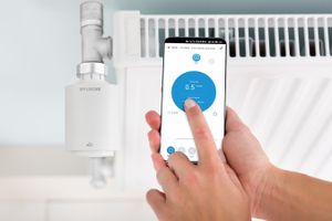 Slimme energiebesparende verwarmingsthermostaat met wifi en app