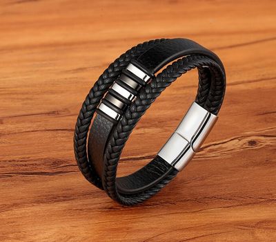 Bracelet en cuir avec fermoir magnétique
