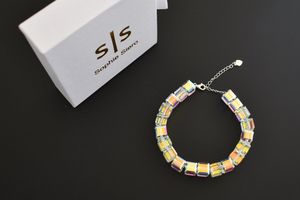 Bracelet avec cristaux arc-en-ciel de Sophie Siero