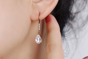 Boucles d'oreilles plaquées or 18K avec zircons