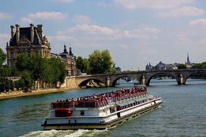 Entdecke Paris: Bootsrundfahrt auf der Seine