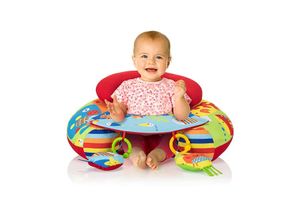 Zachte babystoel met tafeltje