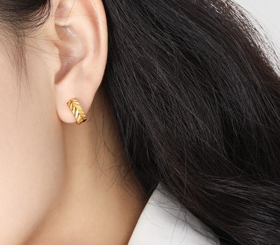 Boucles d'oreilles  dorées avec motif
