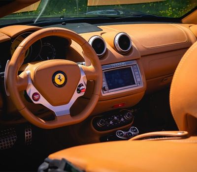 Droomrit: rijden in een Ferrari California