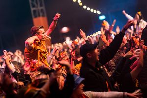 De Helden van Oranje - 2 tickets voor Koningsnacht in Rotterdam