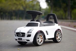 Mercedes Laufauto mit Sound - weiß