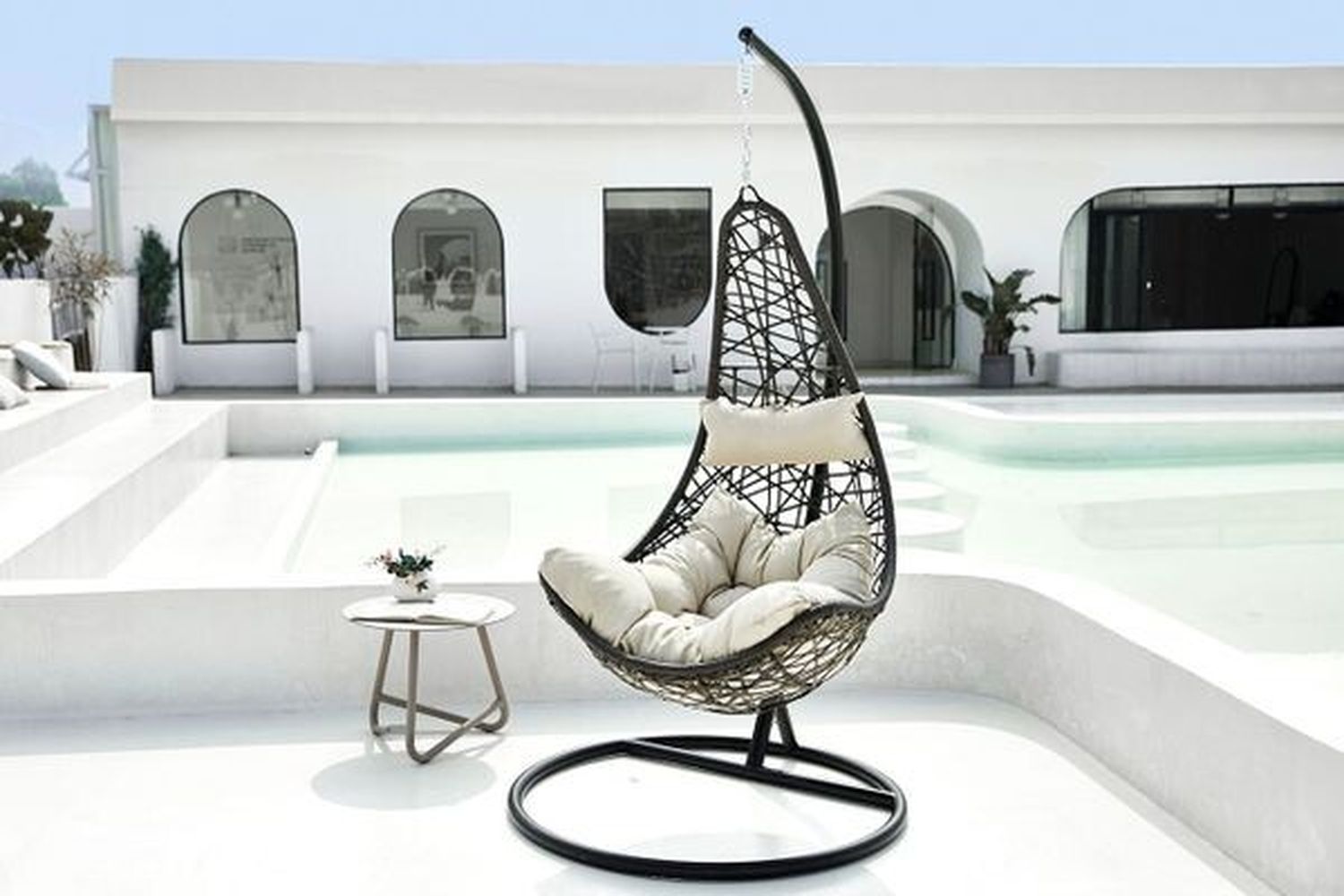Wanten Maak los prinses Half moon hangstoel Feel Furniture - Hangstoel van Feel Furniture (voor  binnen en buiten) | VakantieVeilingen.nl | Bied mee