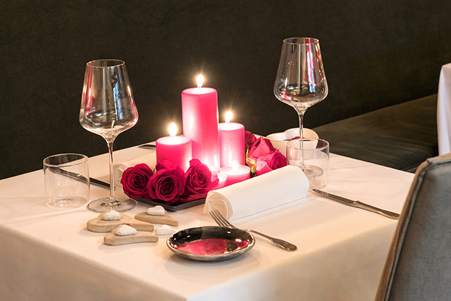 romantisch gedekte tafel