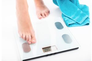 Pèse-personne avec mesure de la graisse corporelle