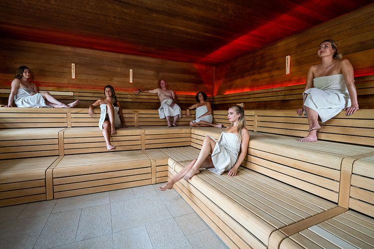 sauna wellness massage blue wellnessresort leiden helmond mill sittard