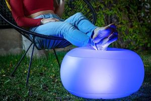 Pouf gonflable avec éclairage LED